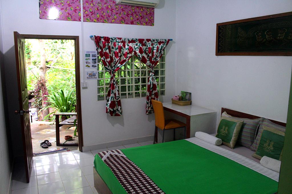 Kampong Chhnang Garden Guesthouse חדר תמונה